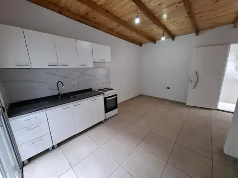 ALQUILER 2 AMB Y MEDIO REFACCIONADO A NUEVO PATIO SIN EXP