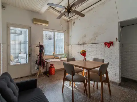 Venta casa lote propio con cochera en Montecastro