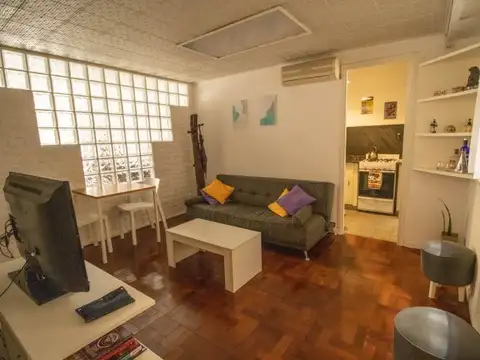 Hipólito Yrigoyen 600 , Piso 5