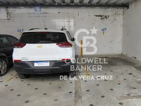 Cochera en Barrio Candioti Sur con porton automatico