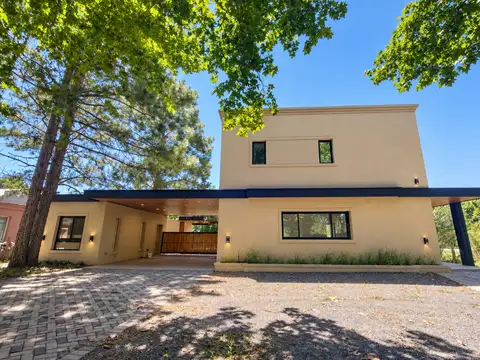 Casa en venta en Haras del Sol | Lote central de 1.500 m², pileta y gran galería
