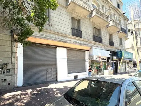 LOCAL COMERCIAL SOBRE AVENIDA a mts PLAZA CONSTITUCIÓN
