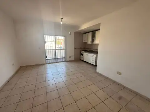 Depto Tipo Casa en Venta de 2 ambientes