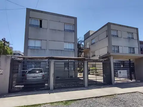 DUPLEX EN VENTA EN MERLO SUR
