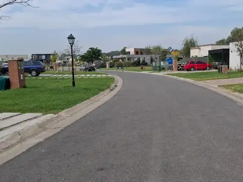 Terreno en Venta en San Sebastian, USD 32.000