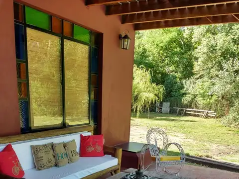 SE VENDE CASA QUINTA SOBRE LOTE DE 1400M2 EN ABBOTT