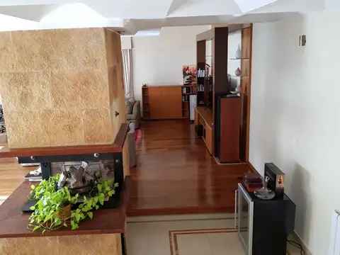 Departamento 5 ambientes con 4 baños