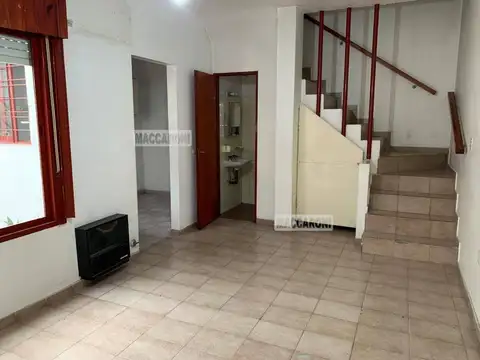 Depto Tipo Casa en Alquiler de 2 ambientes