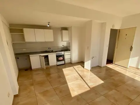 Departamento en Alquiler en Lanus Este, $ 500.000