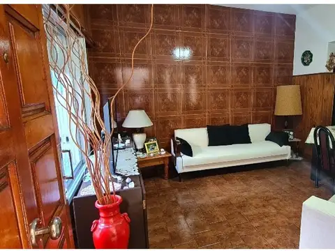 VENTA VIVIENDA MULTIFAMILIAR EN ZONA CHILAVERT