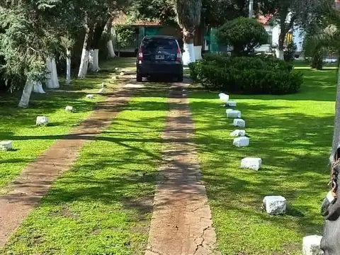 VENTA QUINTA CON PILETA TERRENO DE 1600 m2 EN 20 DE JUNIO