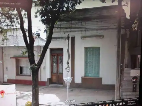 Propiedad centrica amplio terreno 