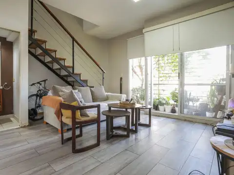 Depto Tipo Casa 5 ambientes con 1 baño
