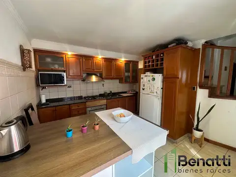 Rio Negro 100, Piso PB