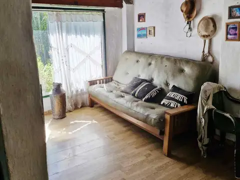 Casa 3 ambientes con 1 baño