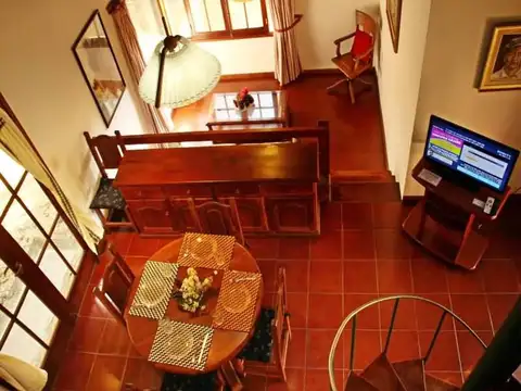 Casa 2 ambientes con 1 baño