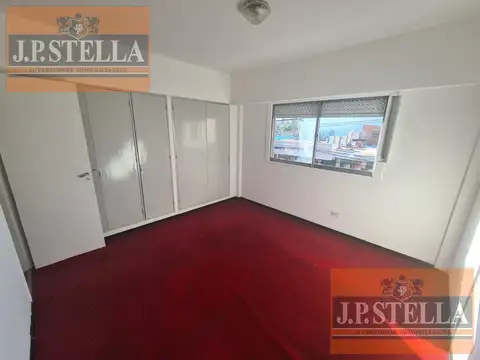 Departamento 2 Amb. al Frente - 2º piso x escalera - S.Justo (Ctro)