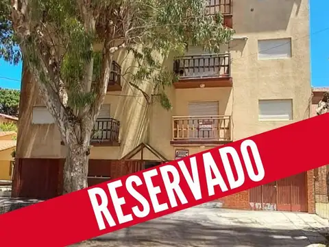 Oportunidad!!!, dos ambientes al frente con gas natural. 