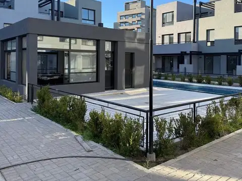 Departamento 4 ambientes con 3 baños