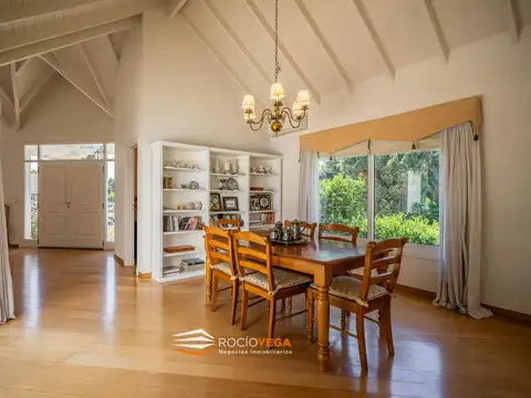 Casa en Venta de 5 dormitorios