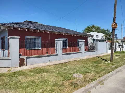 CASA EN VENTA BERISSO