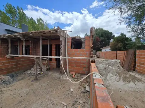 Casa 3 ambientes con 1 baño