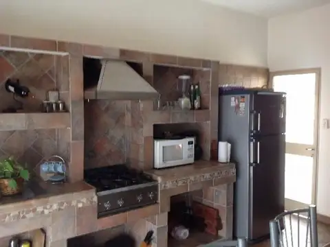 Venta Casa en Lote propio de 3 ambientes, escucho ofertas!