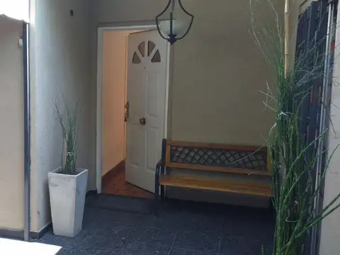 Casa en Venta en Villa Luzuriaga, USD 180.000