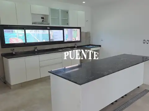 Casa en Venta en Countries y Barrios Cerrados en San Vicente, USD 310.000