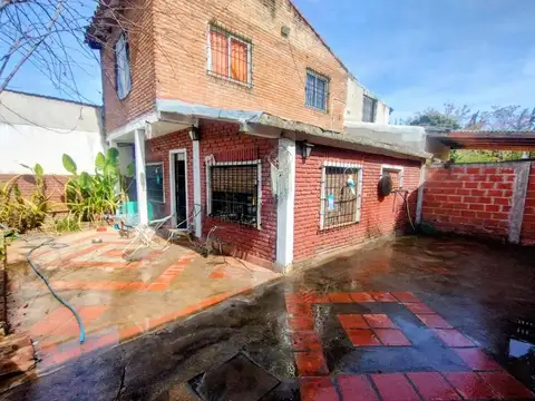 Venta prop. multifuncional 2lotes Solares Norte