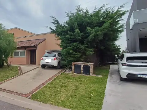 Boote   al 4000 Barrio San Sebastian