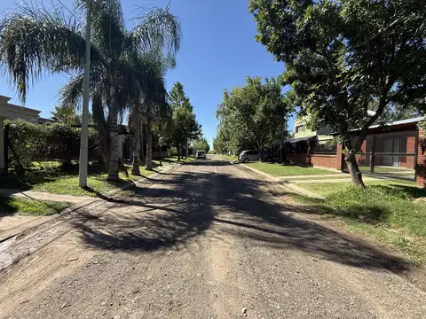 Terreno en Venta 11  mts Fondo