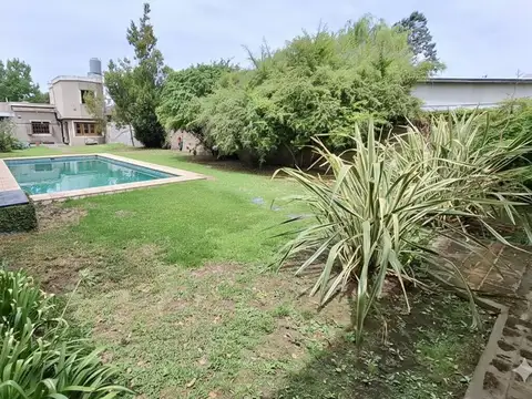 Casa 4 ambientes con 4 baños