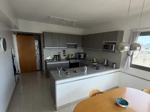 Departamento 4 ambientes con 2 baños