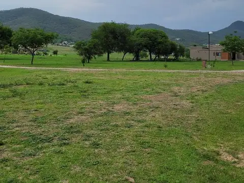 Terreno en Venta en Valle Escondido, USD 110.000