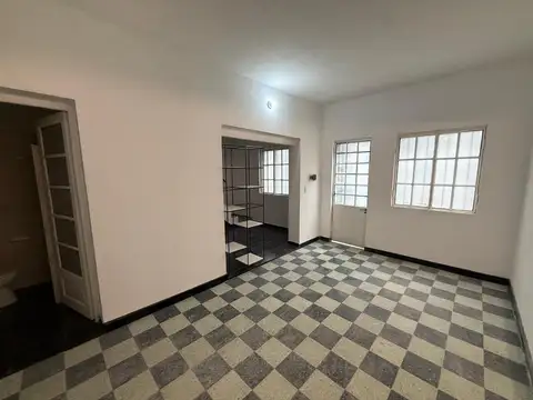 Depto Tipo Casa 2 ambientes con 1 baño