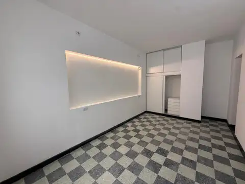 Depto Tipo Casa en Alquiler en Flores Sur, $ 900.000