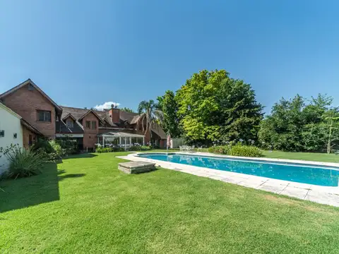 Casa en Venta al Oeste