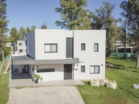 Casa en Venta en Countries y Barrios Cerrados en Moreno, Partido de Moreno