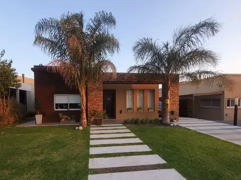 Casa en Brisas de Adrogué 