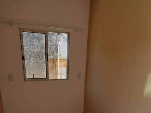 Casa en venta c/ cochera en Artigas