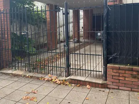 Pasaje Gutierrez 300