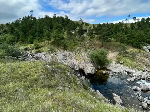 Campo. Venta. 4 Hectáreas. San Miguel de Los Ríos- con costa de río. Yacanto Cód (3111)