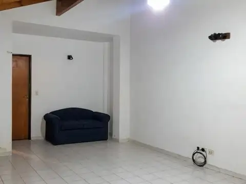 Depto Tipo Casa en Alquiler de 2 ambientes