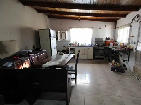 CASA 3 AMBIENTES LOTE PROPIO ESCUCHA OFERTA