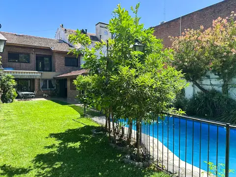 VENTA CASA 6 AMBIENTES PILETA JARDIN PARRILLA COCHERA OLIVOS VICENTE LOPEZ