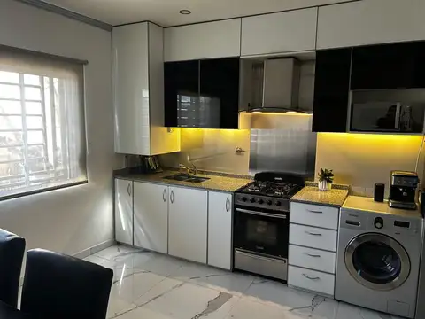 DEPARTAMENTO DUPLEX 3 AMBIENTES COCHERA BERNAL