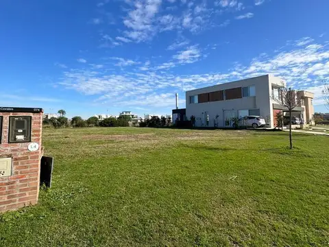 Terreno en Venta 20  mts Frente