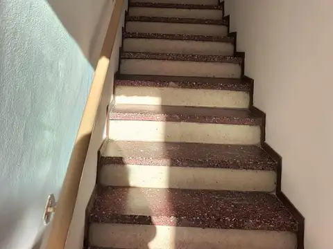 Depto Tipo Casa en Alquiler de 2 dormitorios