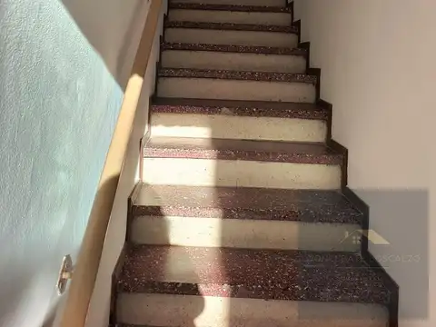 Depto Tipo Casa en Alquiler de 2 dormitorios